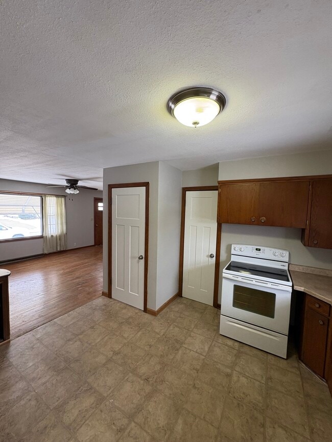 Photo - 1502 Edina Ave