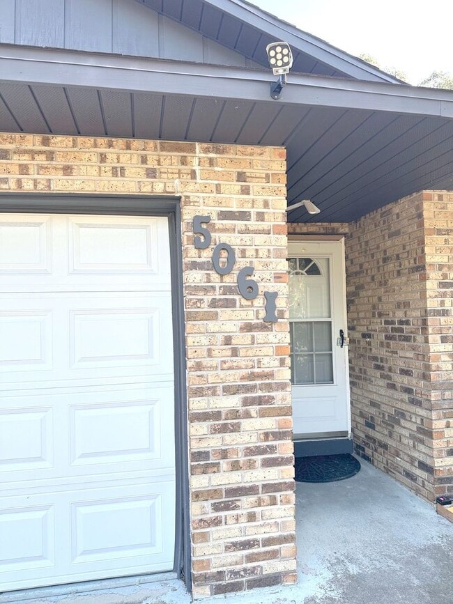 Photo - Charming 3-Bedroom Pool Home on a Quiet Cul-de-Sac in Rosemont