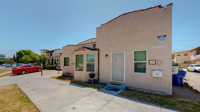 Photo - 1711-1713 Redondo Blvd Unidad 1713