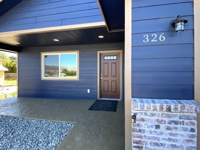 Building Photo - Brand New Construction Rental