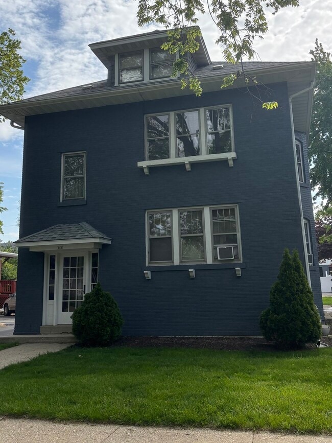 Building Photo - 115 N Myrtle Ave