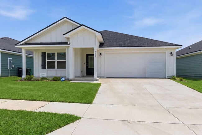 Photo - Huge 4 bedroom 2 bathroom home in Southwood