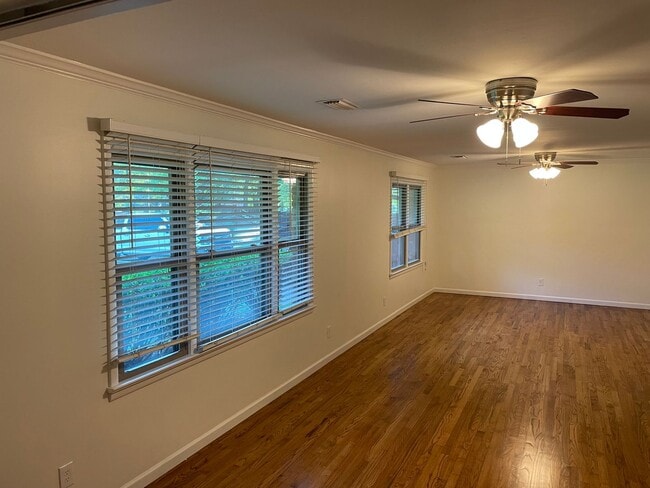 Photo - 642 E Samford Ave