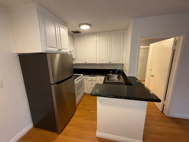 Photo - 10760 Rose Ave Unit 219