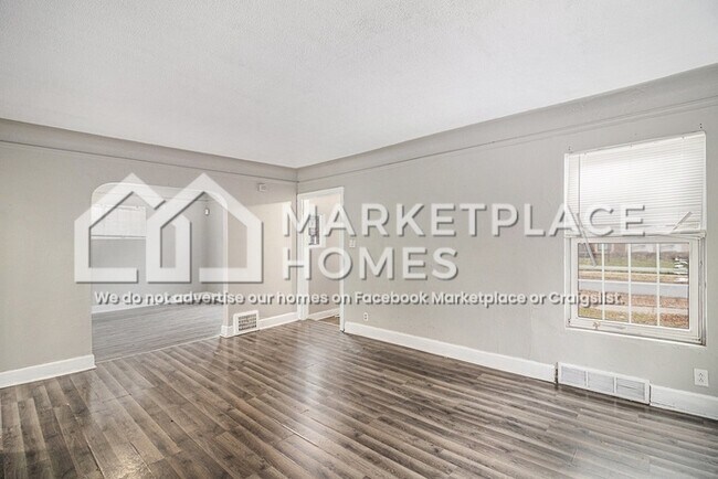 Photo - 16570 Kentfield St