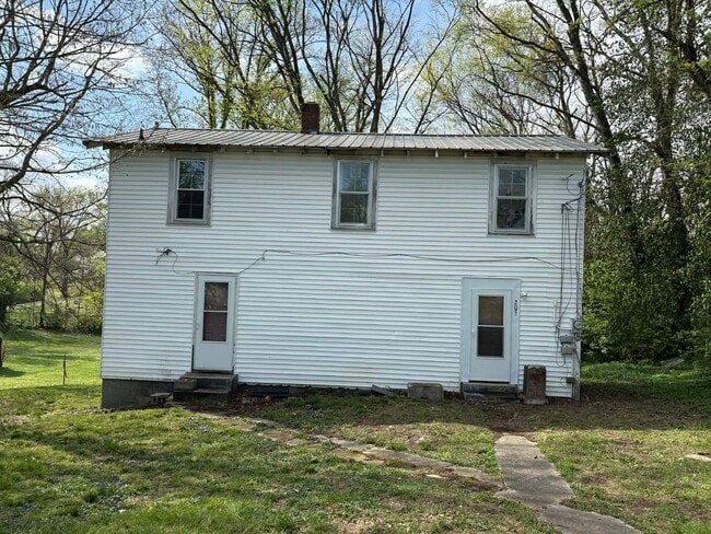 Building Photo - 205 - 205A Unit 205 A