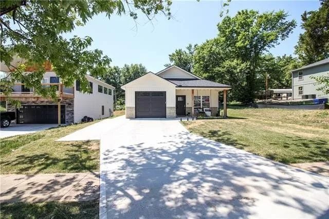 Photo - 406 W Market St