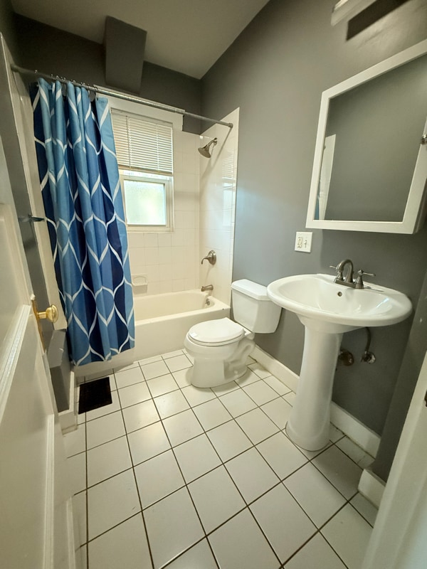 Photo - 381 Centre St Unidad 3