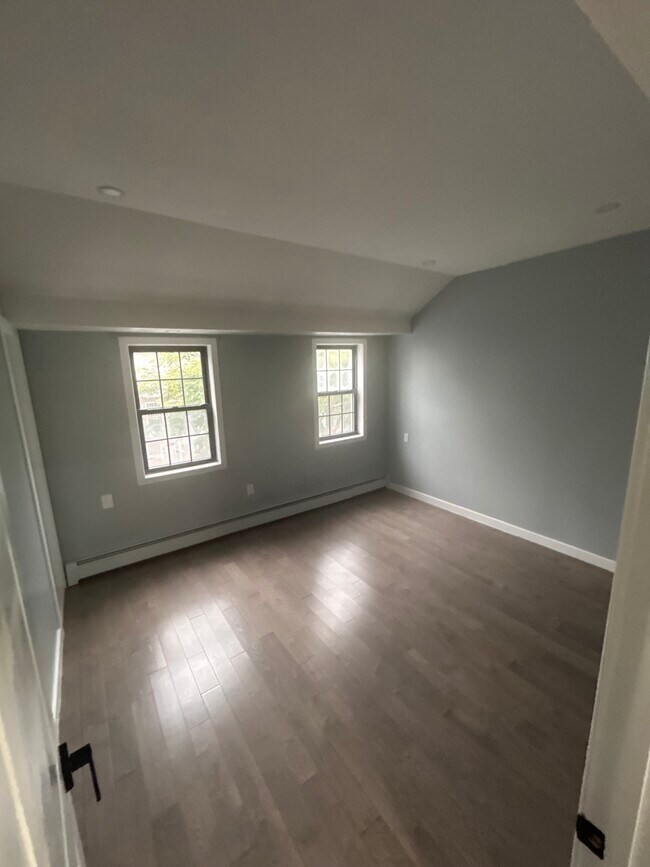 Photo - 288 Ashford St Unit 2nd floor