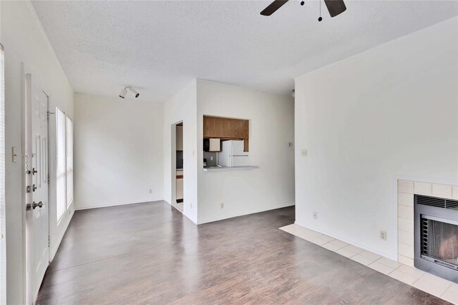 Photo - 2804 Rio Grande St Condo Unit 202