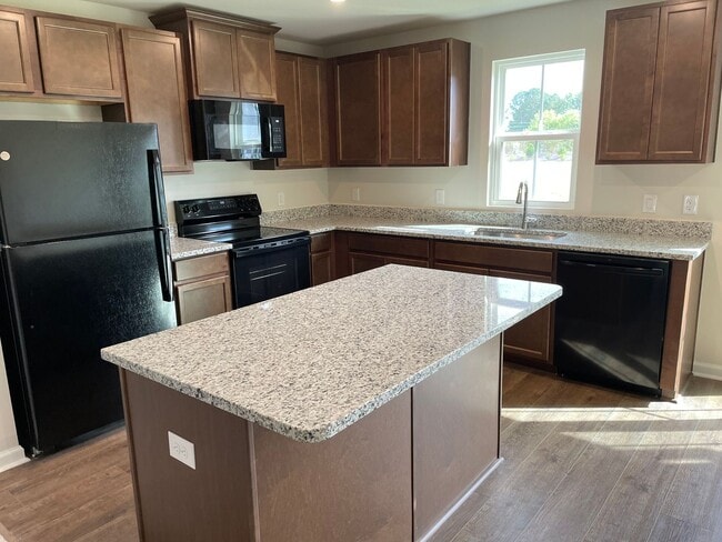 Photo - New Construction -3 Bedroom, 2.5 Bathroom ...