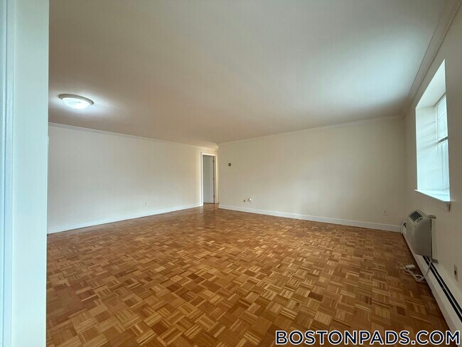 Photo - 32 Worthen Rd Unit B3