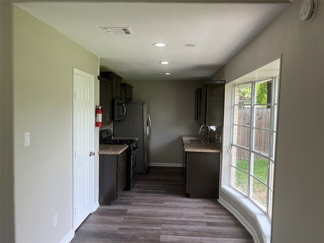 Photo - 4003 Brownstone Ln