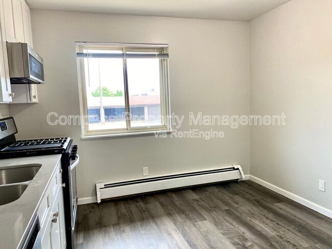 Photo - 1720 Porter St SW Unit 3