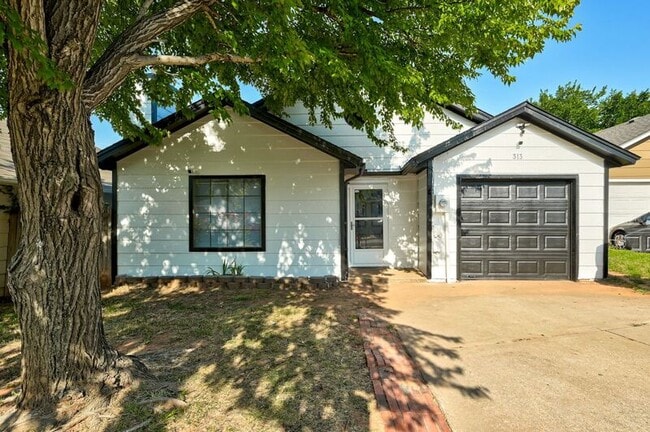 Photo - 313 Belmont Dr