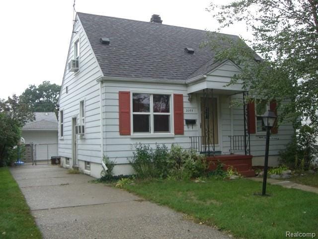 Building Photo - 2045 Central St Rental