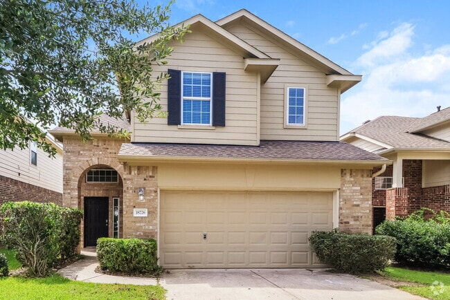 Building Photo - 18726 Walden Glen Cir Rental