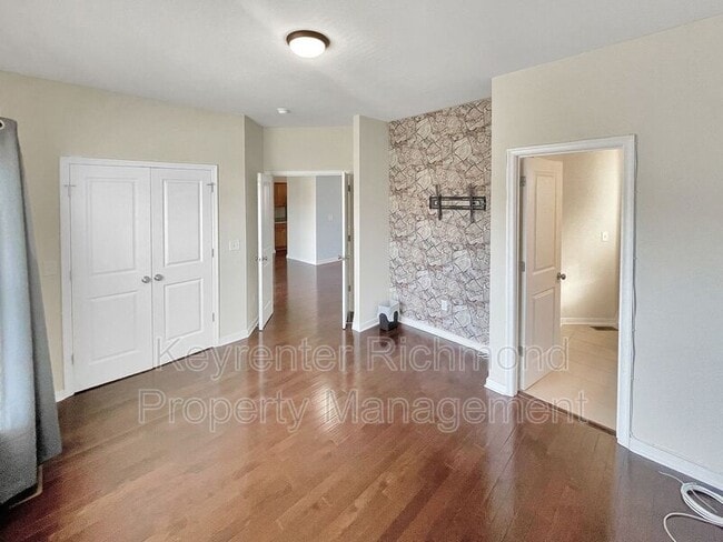 Photo - 406 Bridge Creek Ct