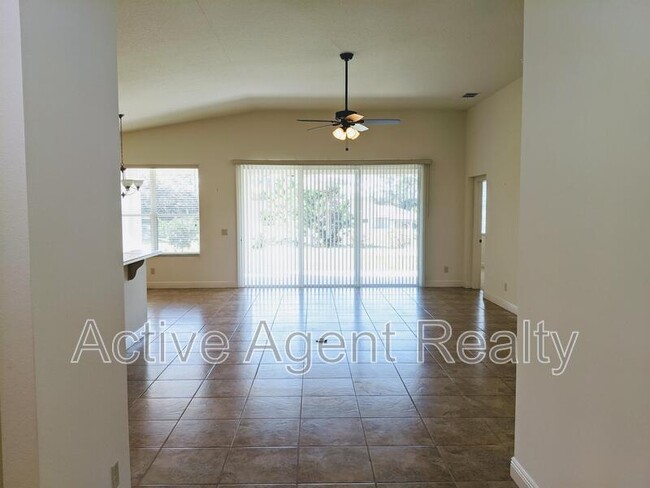 Photo - 1882 W Angelica Loop