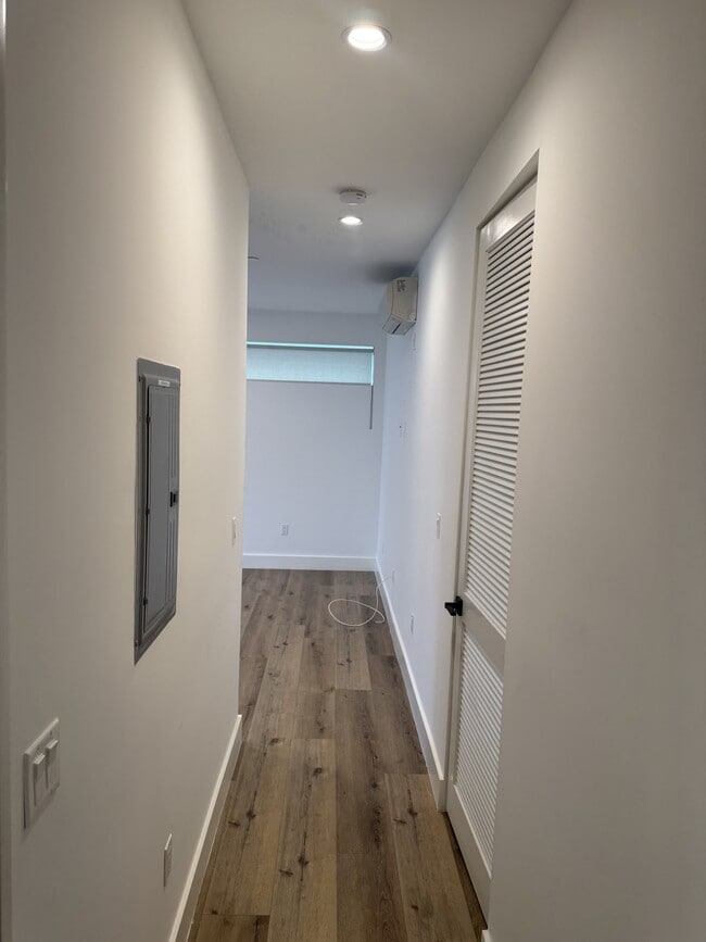 Photo - 10919 Hesby St Unidad 3