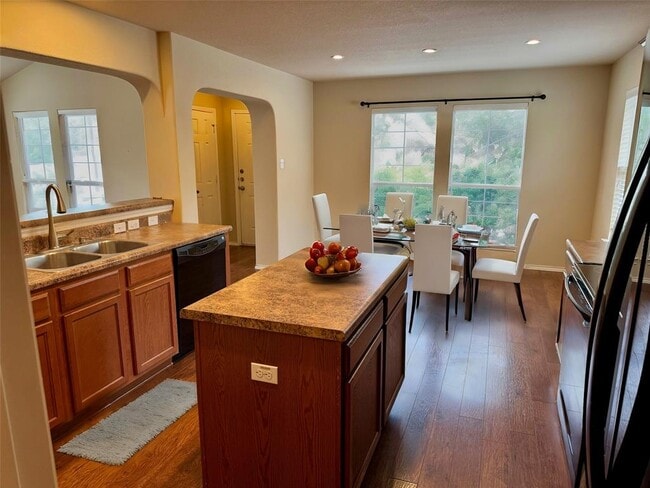 Photo - 1812 Indian Lodge Dr