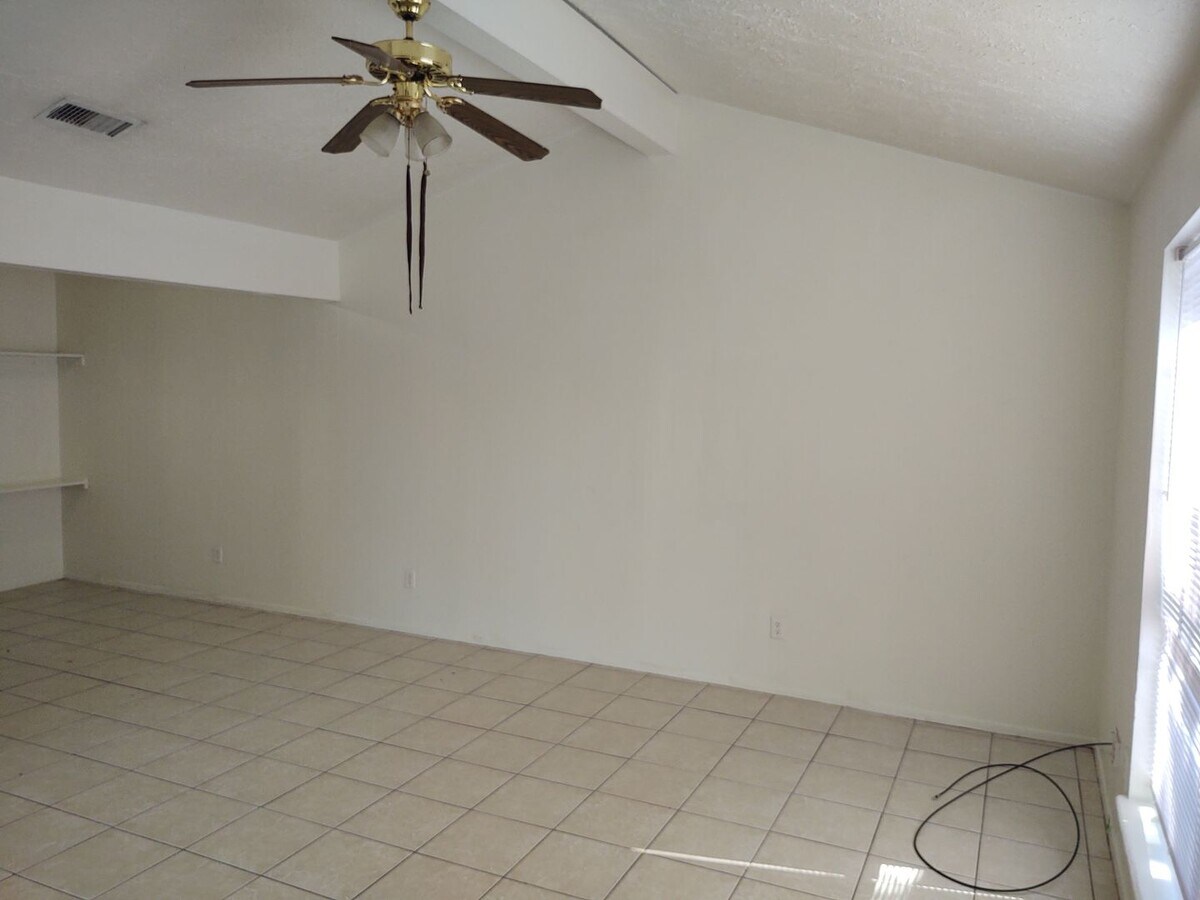 Photo - 1314 Hazelton Street Unit 1314A