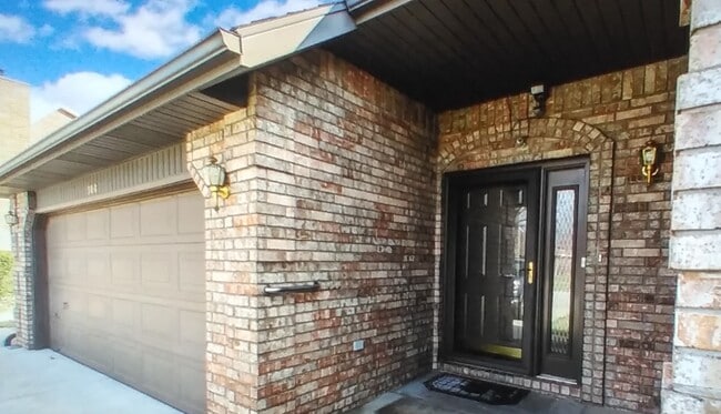 Photo - 308 W Aven Ave