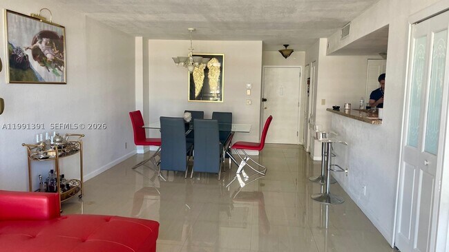 Photo - 2017 OCEAN 405W Unit 405W