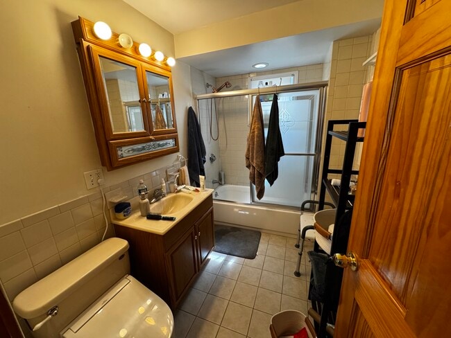 Photo - 24 Burnham St Unit 3