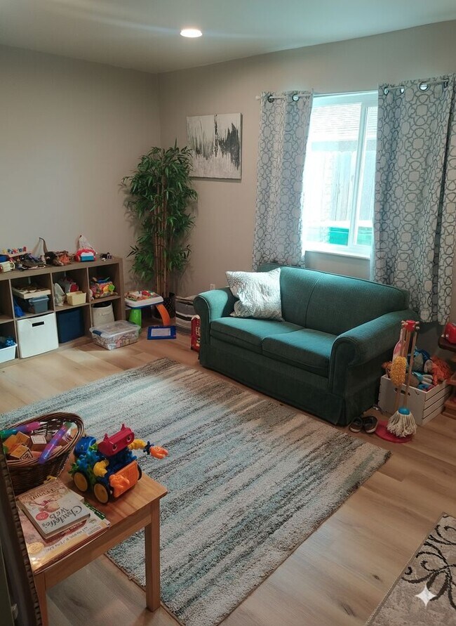 Photo - 3 Bed 2 Bathroom Well-Kept Home with a Great Backyard in Nipomo