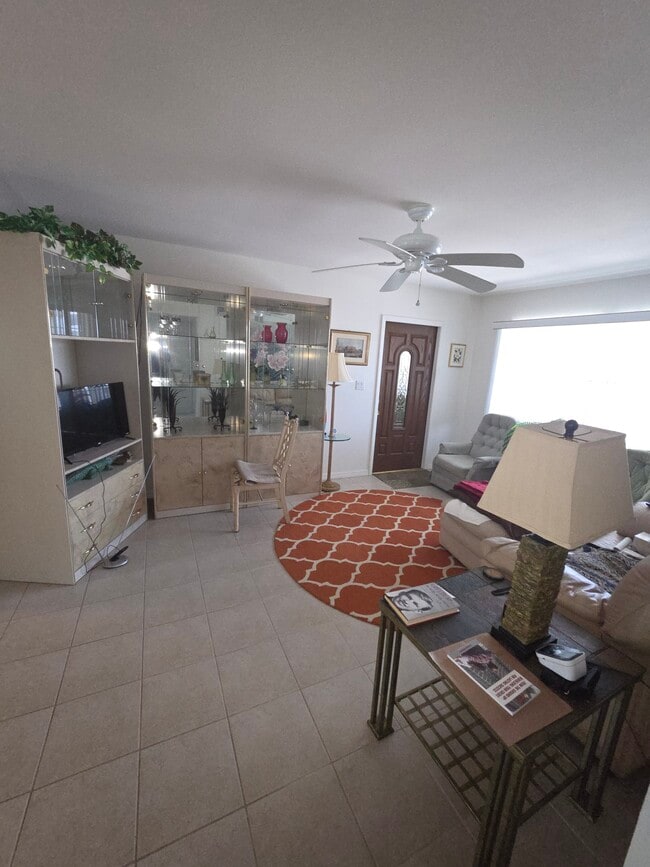 Photo - 4158 Tamiami Trl Unit K4