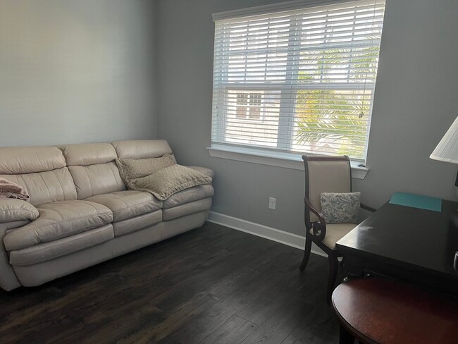 Photo - 3217 Moorings Dr S