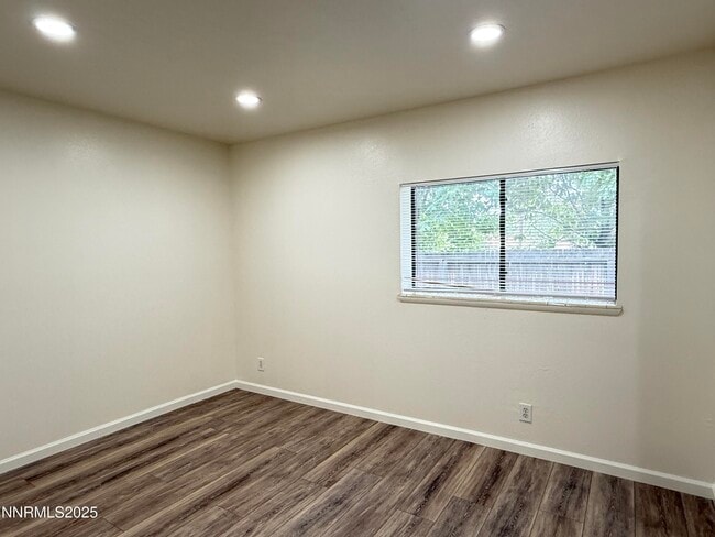 Photo - 506 E Taylor St