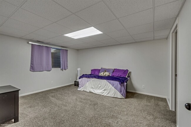 Photo - 3 br, 1 bath House - 927 East 200 South St...