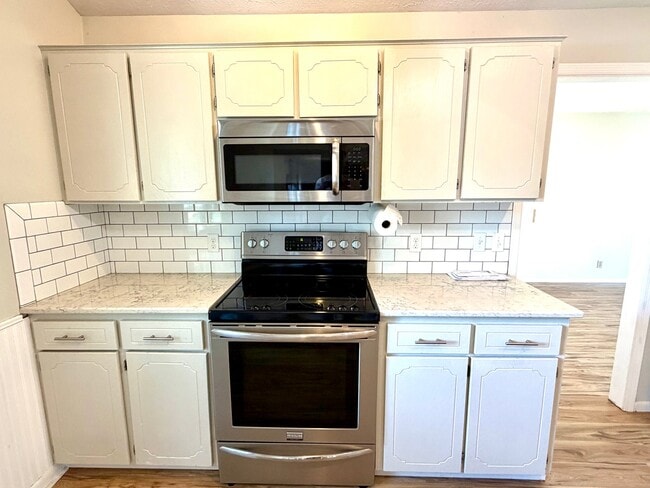 Photo - 15421 U St