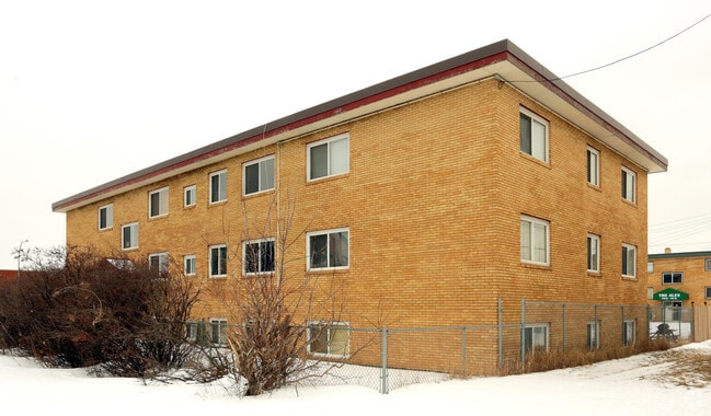 Building Photo - The Regent