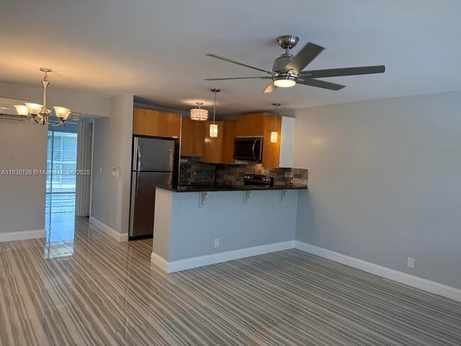 Building Photo - 306 Camden M Unit 306 Rental