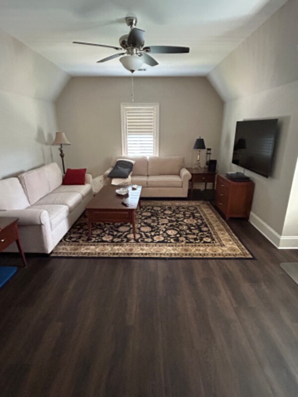 Photo - 1033 Carleton St