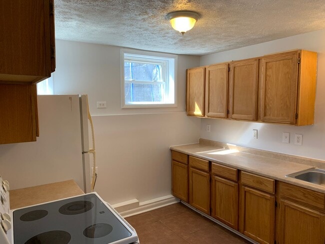 Photo - 2819 Clinton Rd Unit 1