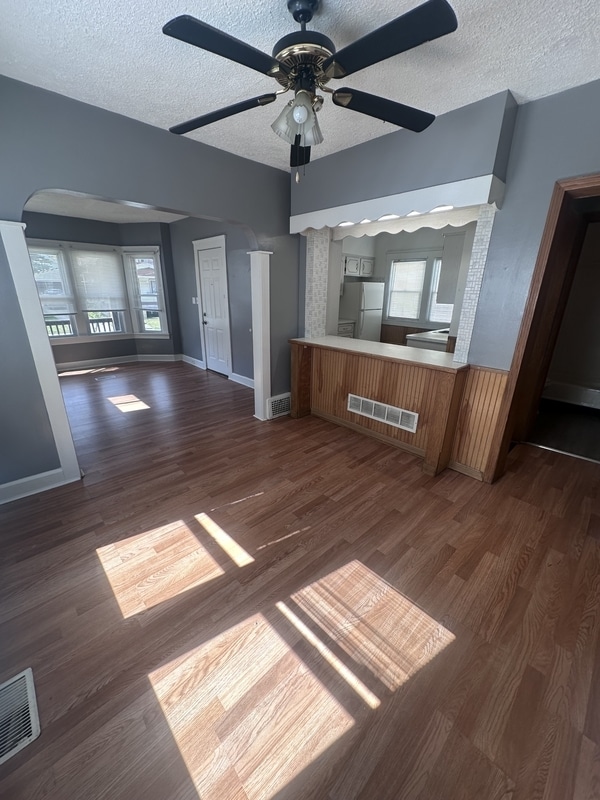 Photo - 4385 W 50th St