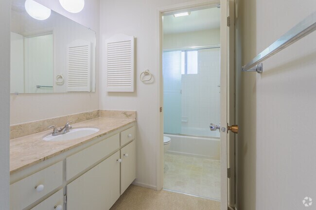 Oakridge Apartments