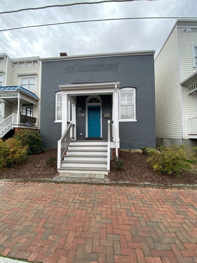 Building Photo - 729 Catherine St