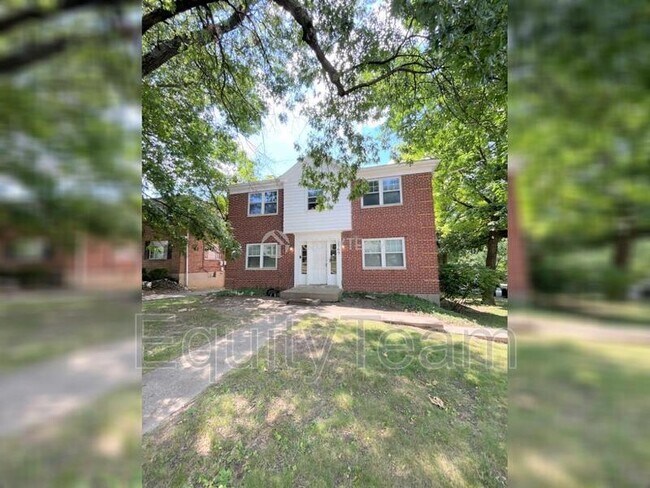 Photo - 2769 Losantiville Ave House
