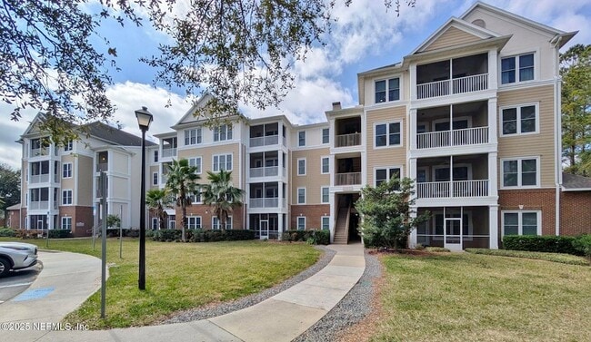 Building Photo - 13364 Beach Blvd Unit 1028