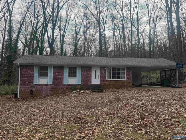 Building Photo - 9527 Hemlock Dr SE