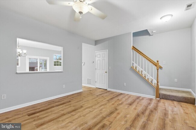 Photo - 5534 Franklin Blvd