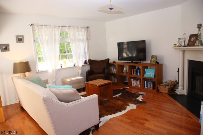 Photo - 17 Castle Dr