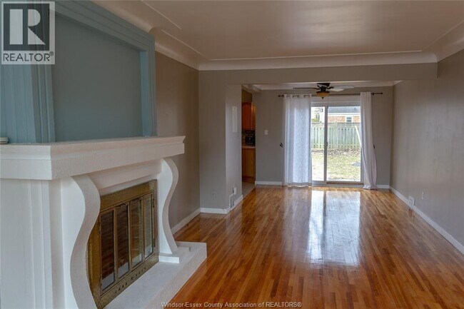 Photo - 3033 Church St