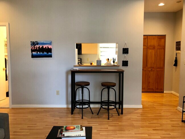 Photo - 2A Wellington St Unit 5