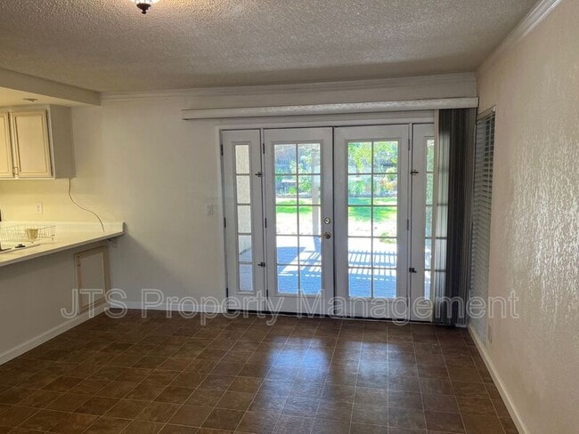 Photo - 6830 Mellodora Dr